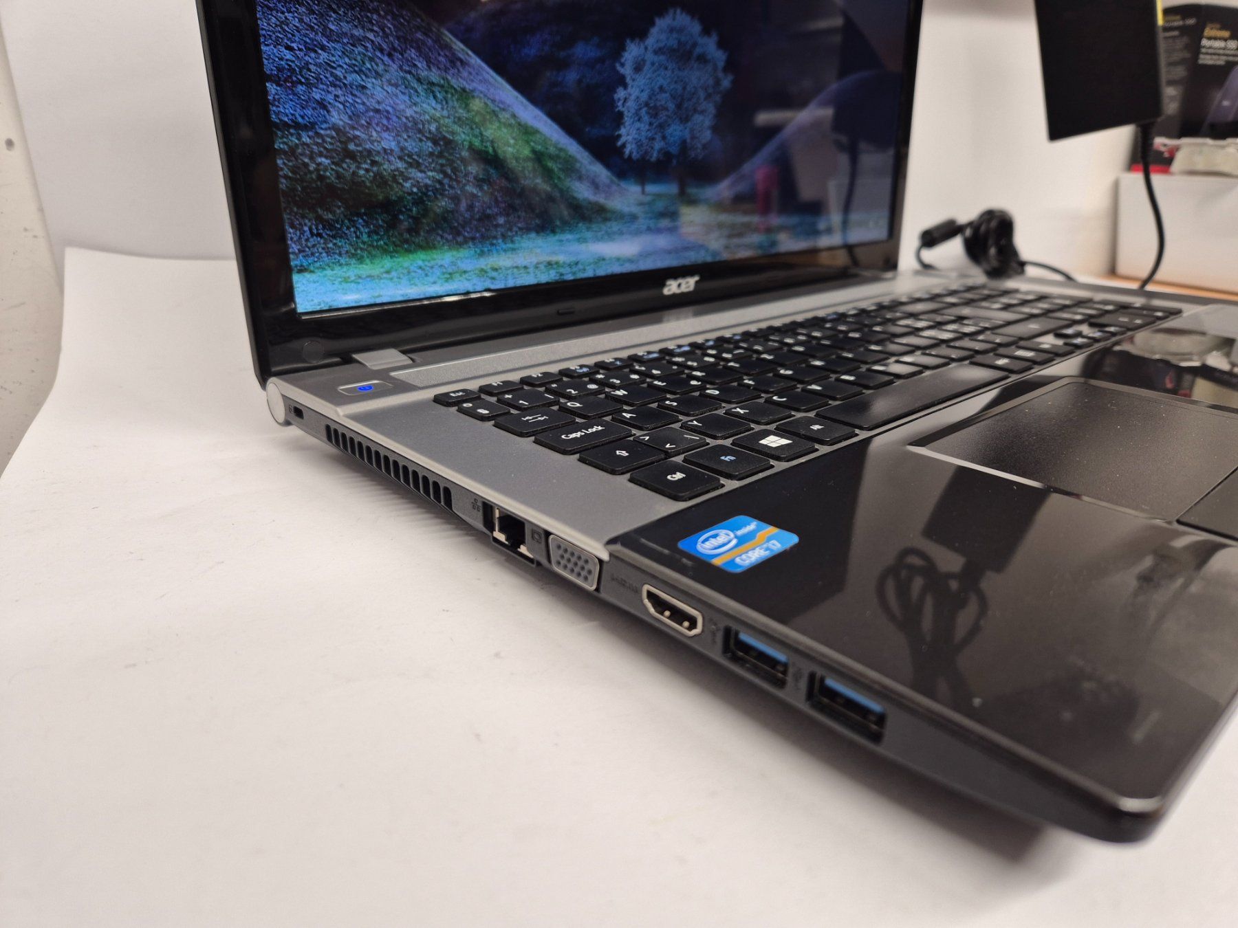 Acer Aspire V3-771G con SSD + Windows 11 - Image 3