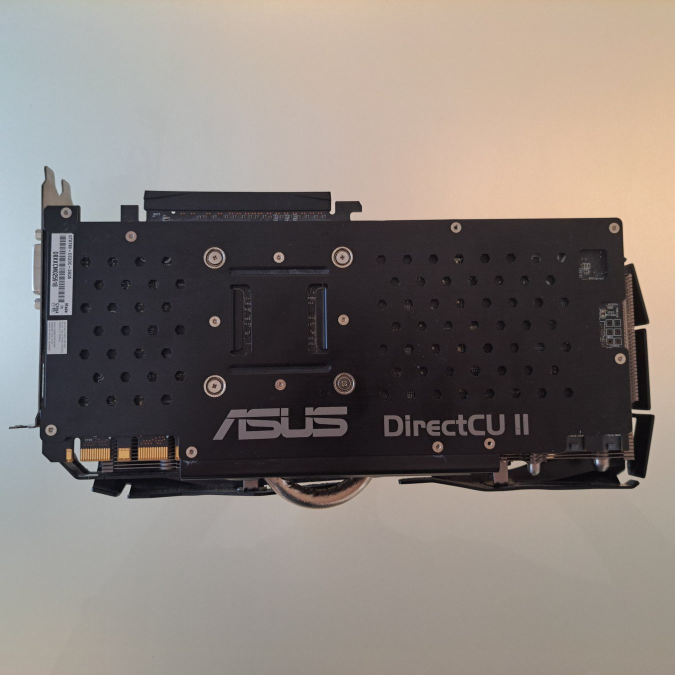 ASUS GTX 560 DCII TOP - Image 3