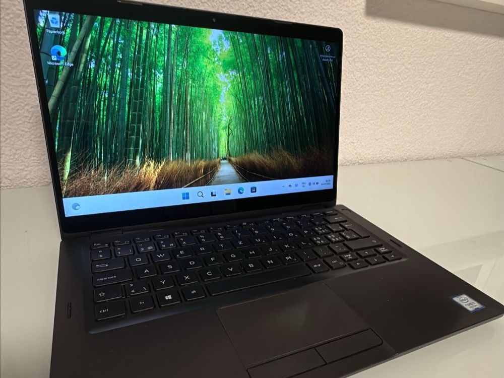 Dell Latitude 5300 2-in-1, i5, 8° generazione, perfettamente funzionante!