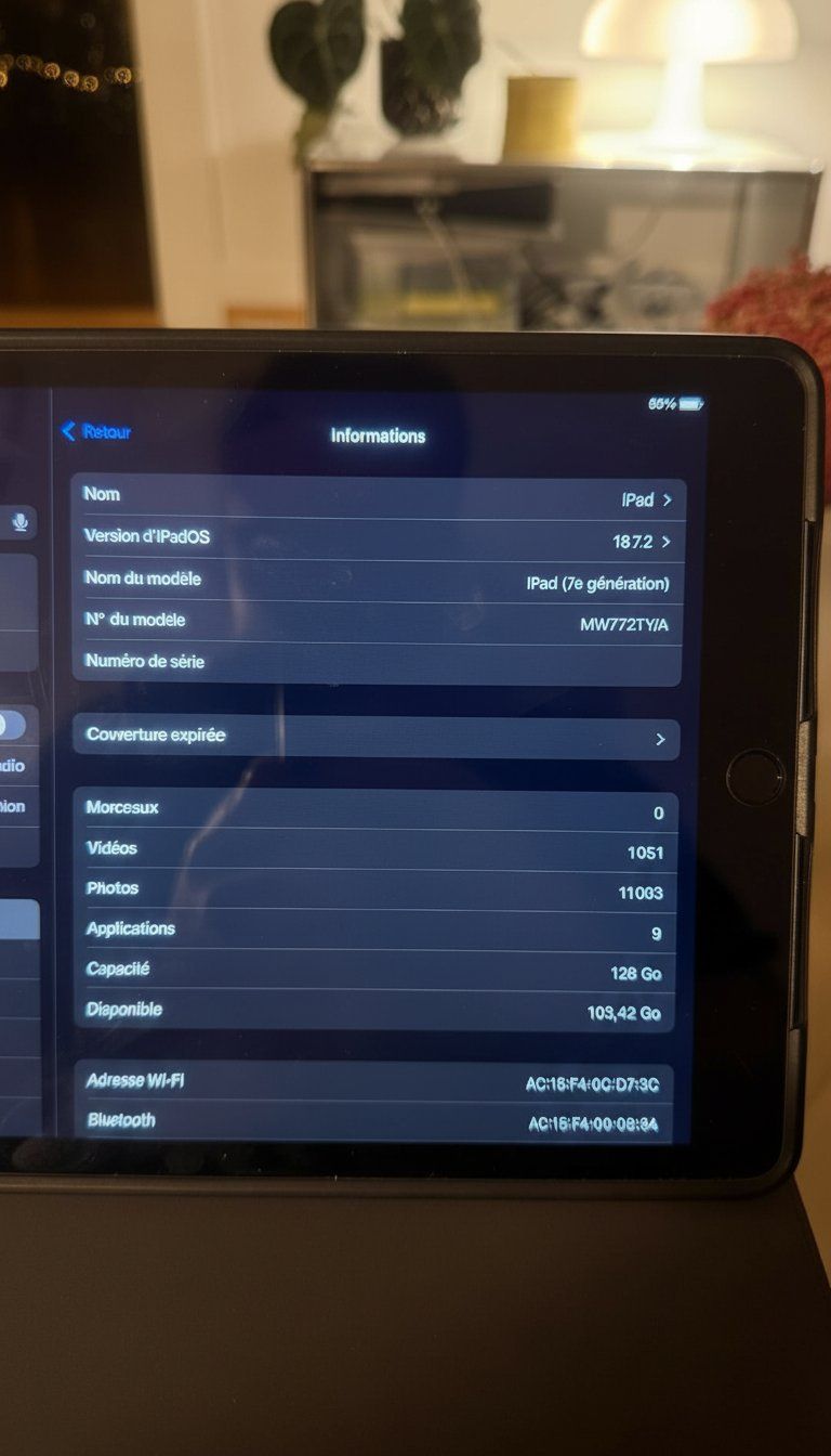 iPad 7° gen - 128GB - Nero + Custodia Targus - Image 3