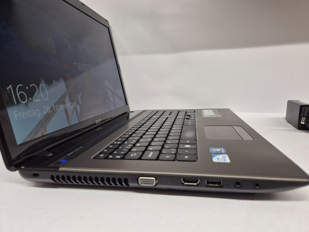 Acer Travelmate 7750Z con Samsung SSD e Logitech Mouse - Image 2