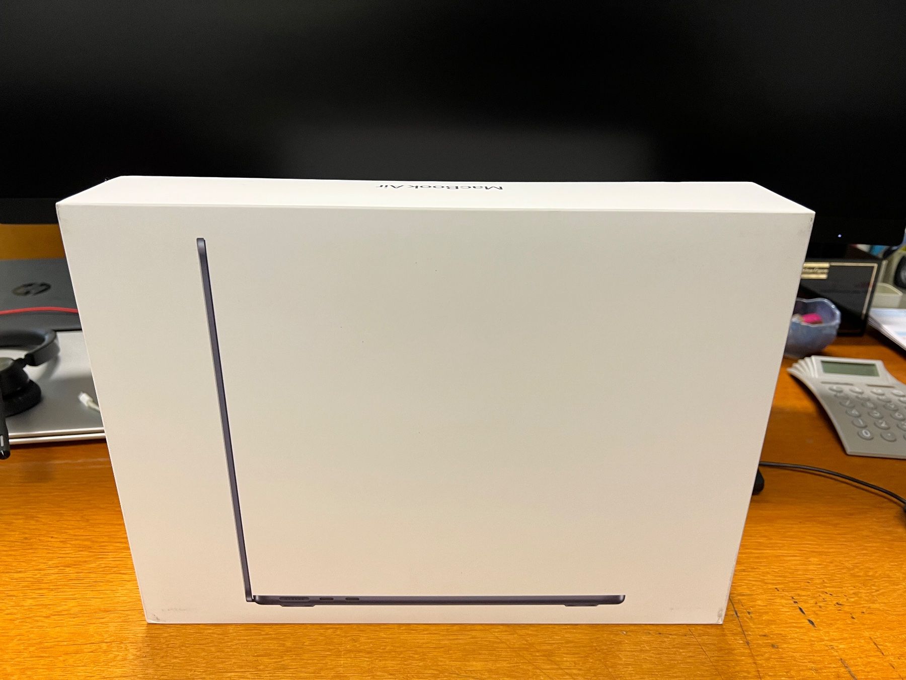 MacBook Air M4 1 TB SSD 16 GB MBA /10C CPU nuovo non aperto - Image 1