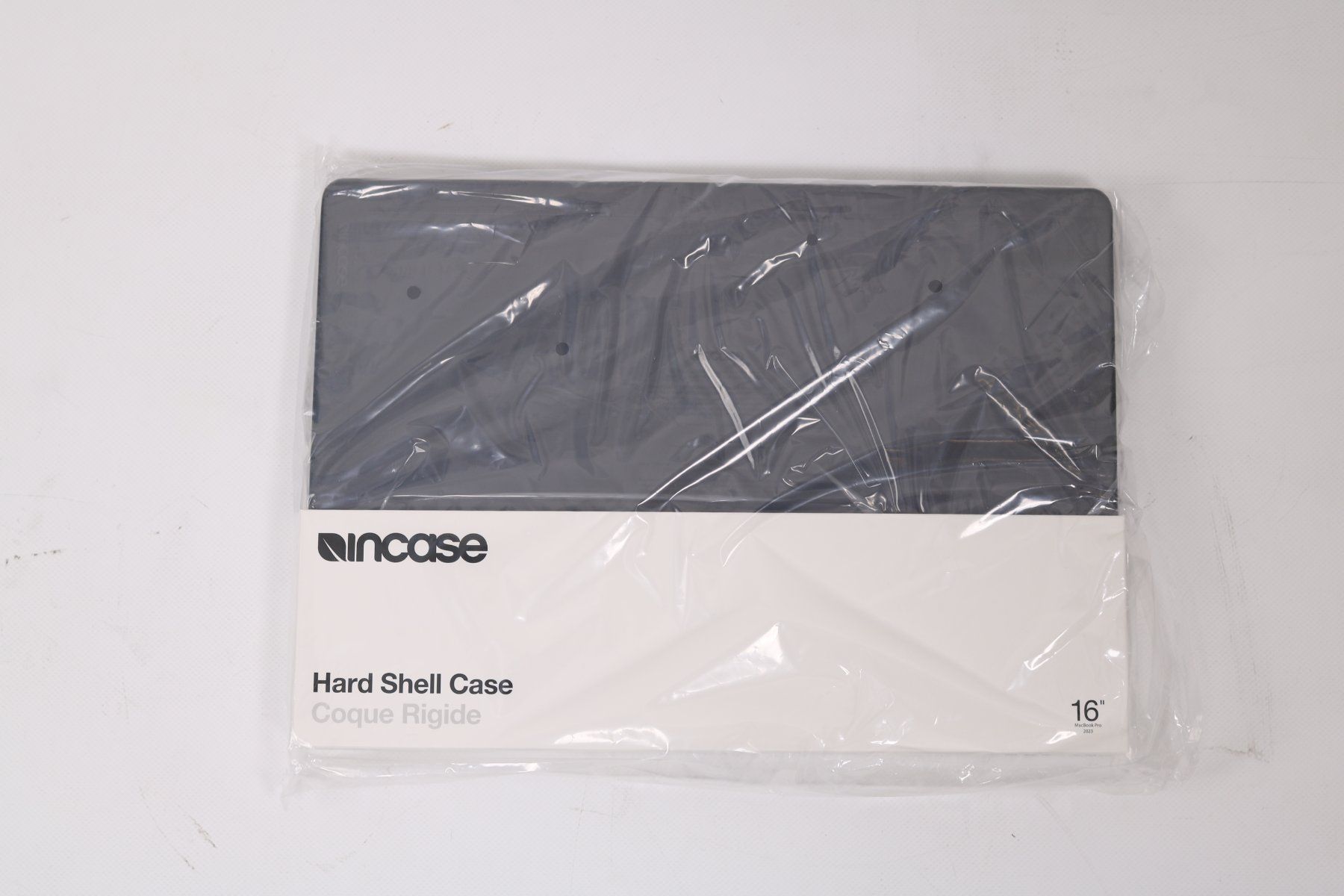 INCASE Custodia rigida per Macbook Pro 16 pollici 2023 (19531) - Image 1