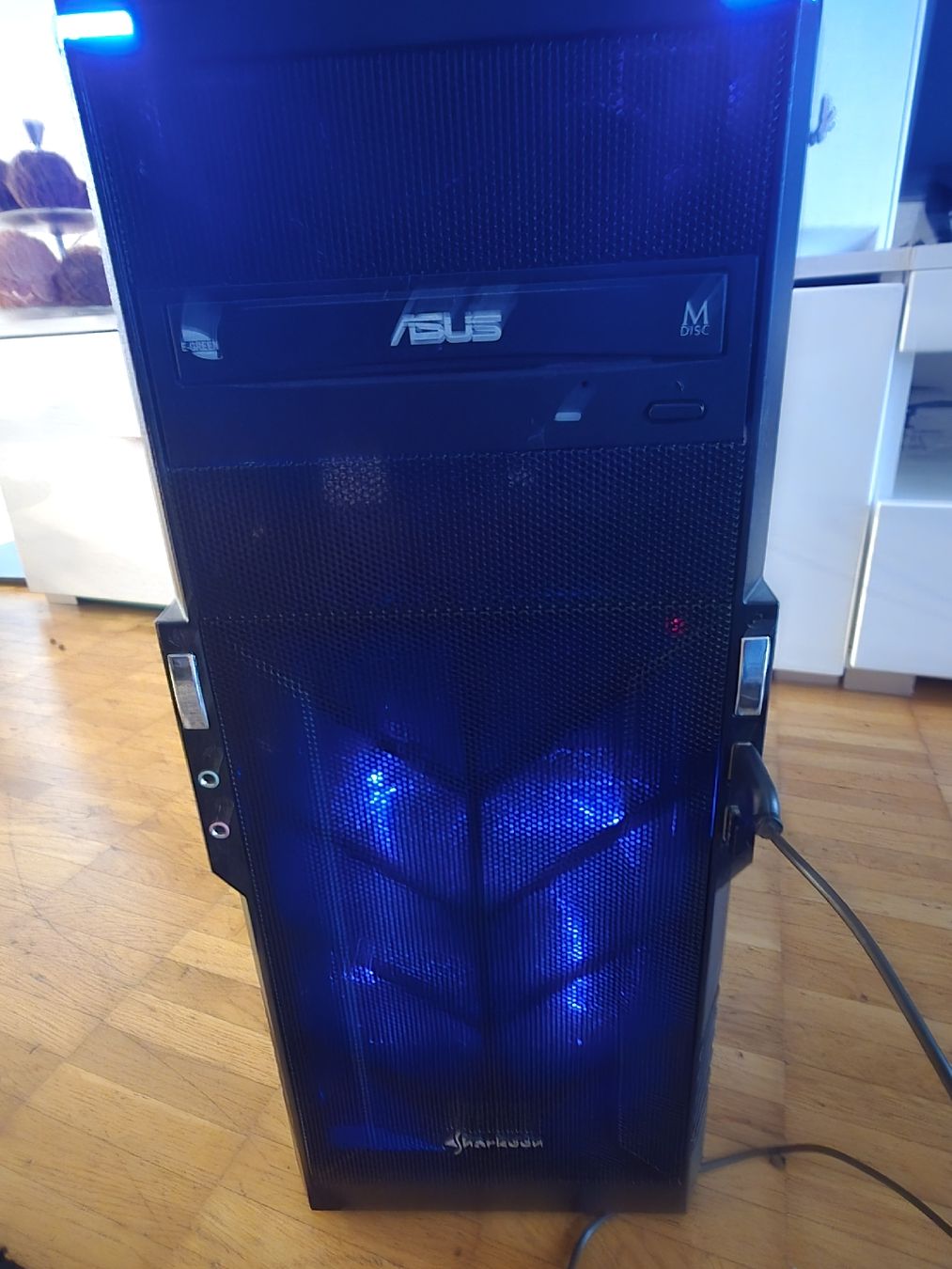 PC, AMD Ryzen 5 2400G - Image 1