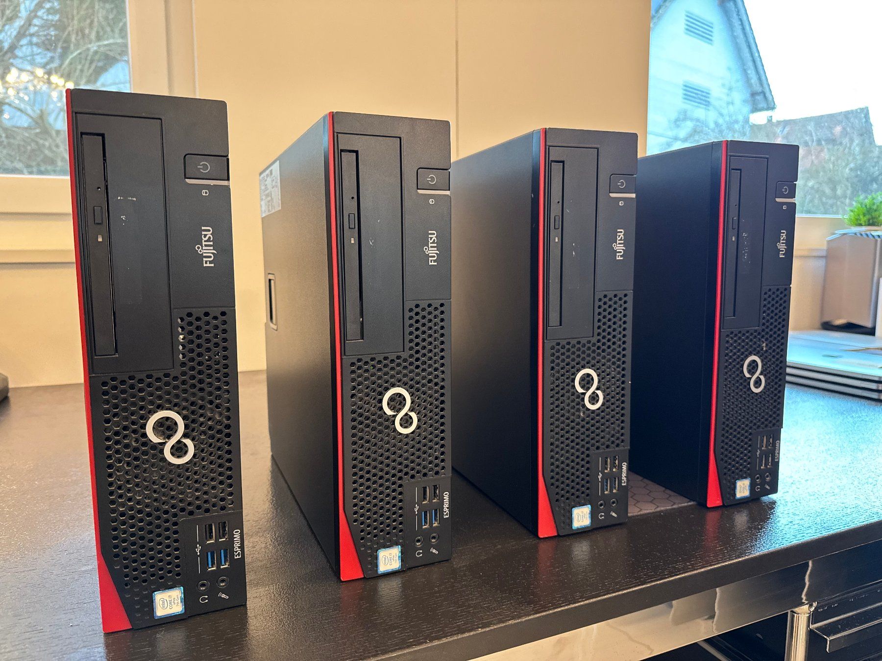 4× Fujitsu Esprimo – in un lotto - Image 3