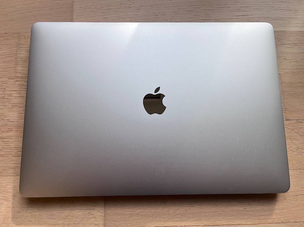 Macbook Pro 15 i7 32GB 1TB Vega20 Buono stato - Image 3
