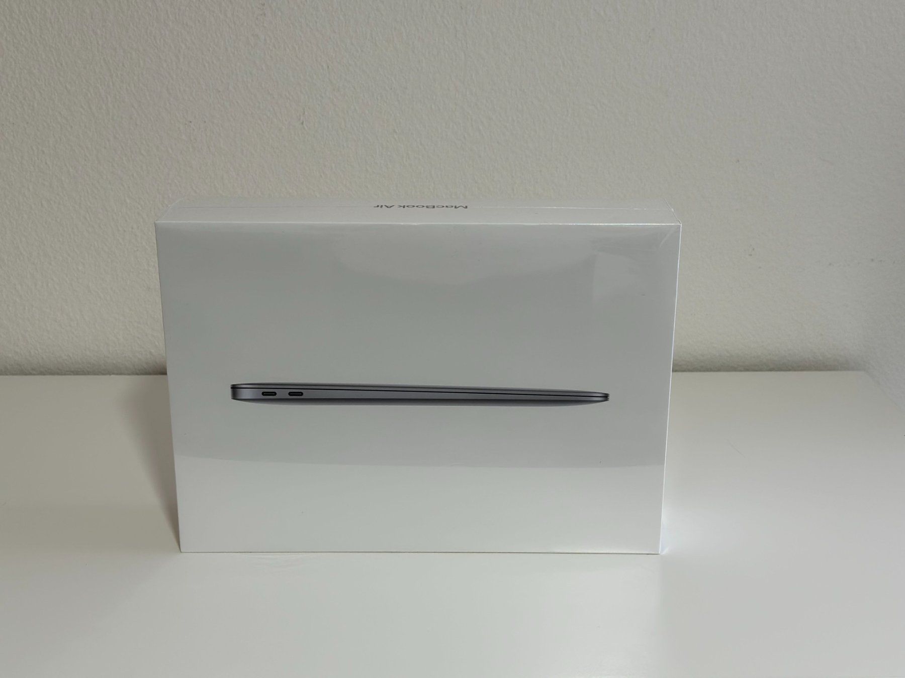 MacBook Air 2020 13" M1 • 8GB/256GB • Nuovo e imballato originale - Image 1