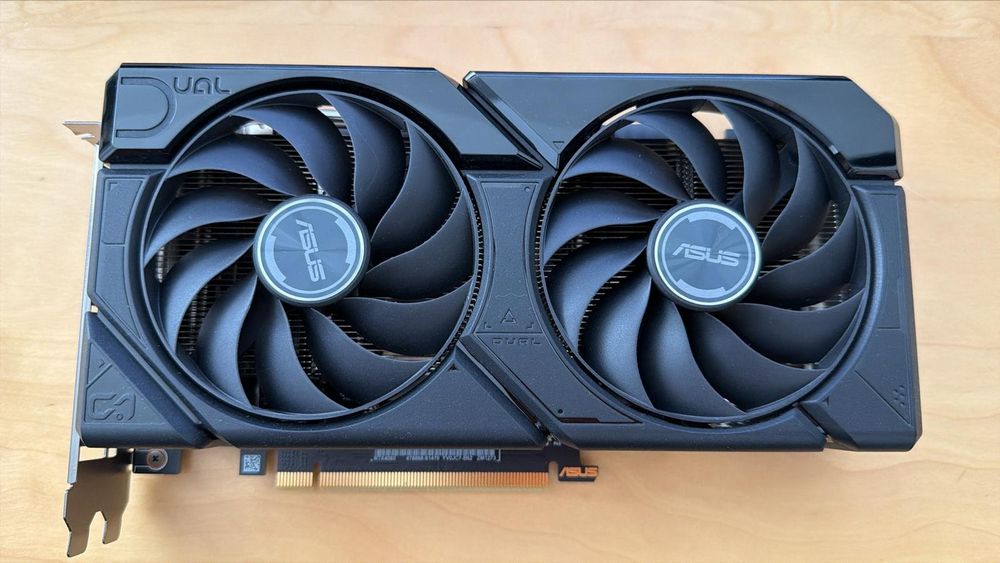 ASUS GeForce RTX 4060 DUAL OC EVO
