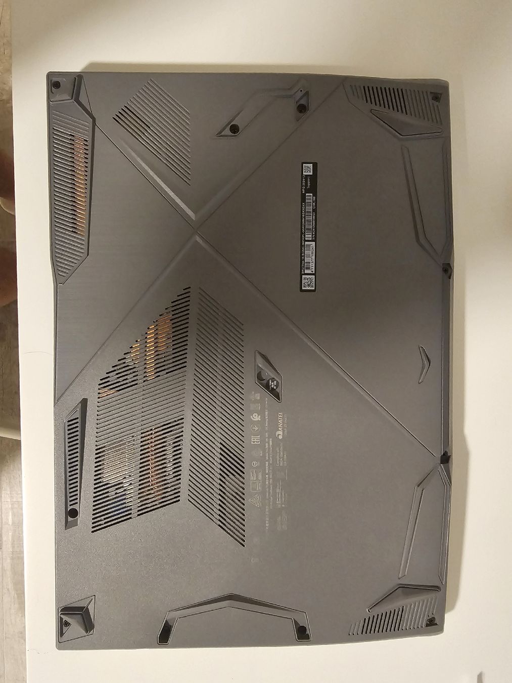 MSI Thin 15 B12UC-1621XPL - Image 3
