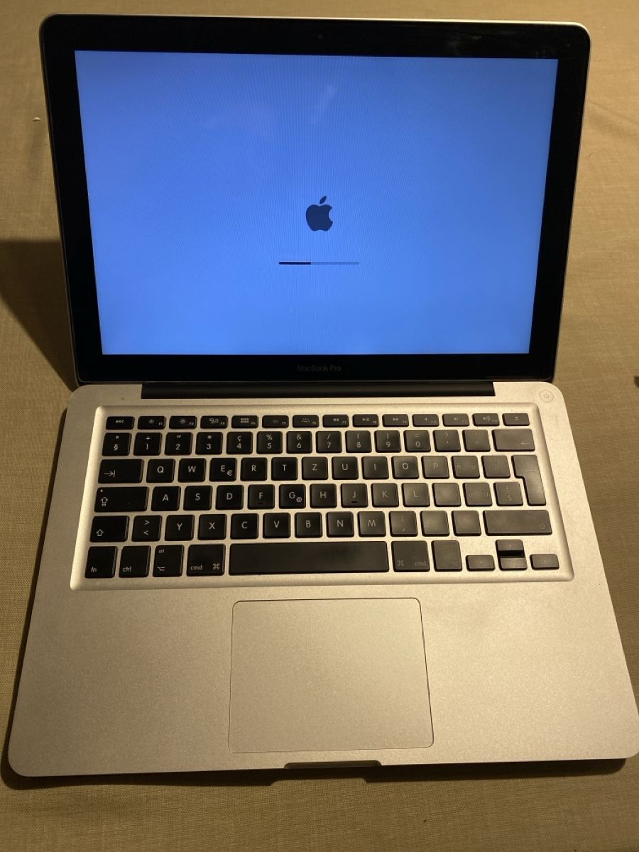 MacBook Pro - 13" - 2012 - Image 1