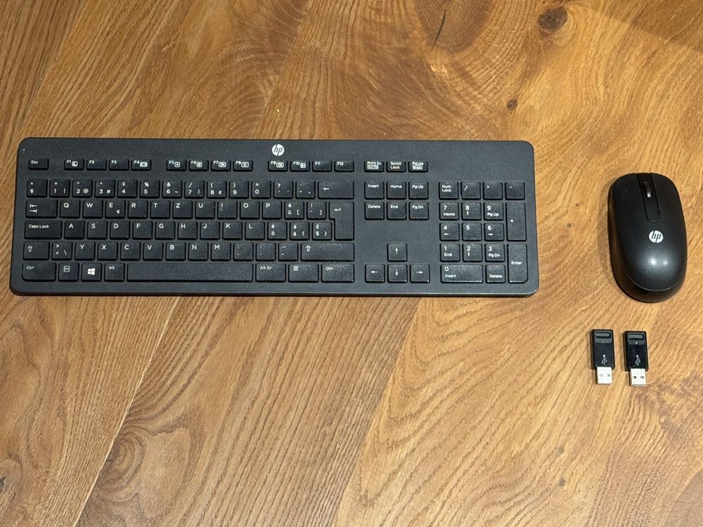 Tastiera e mouse senza fili