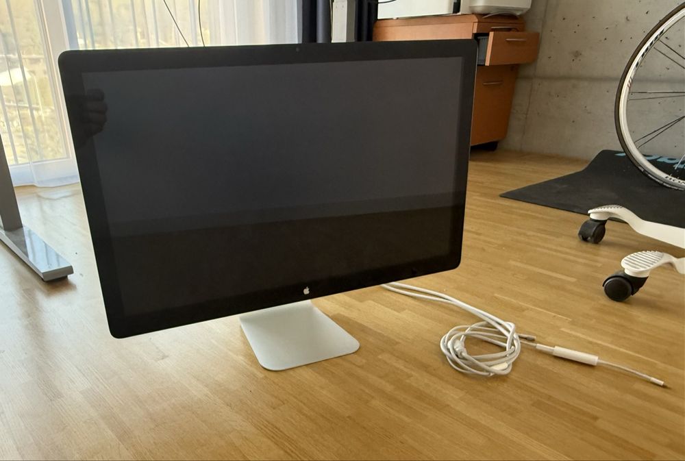 Apple Cinema Display 27"