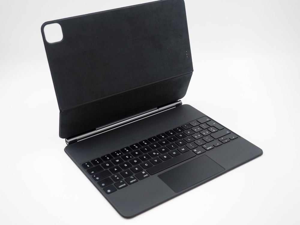 APPLE Magic Keyboard 12.9 C – Tipo QWERTZ (25102855) - Image 2