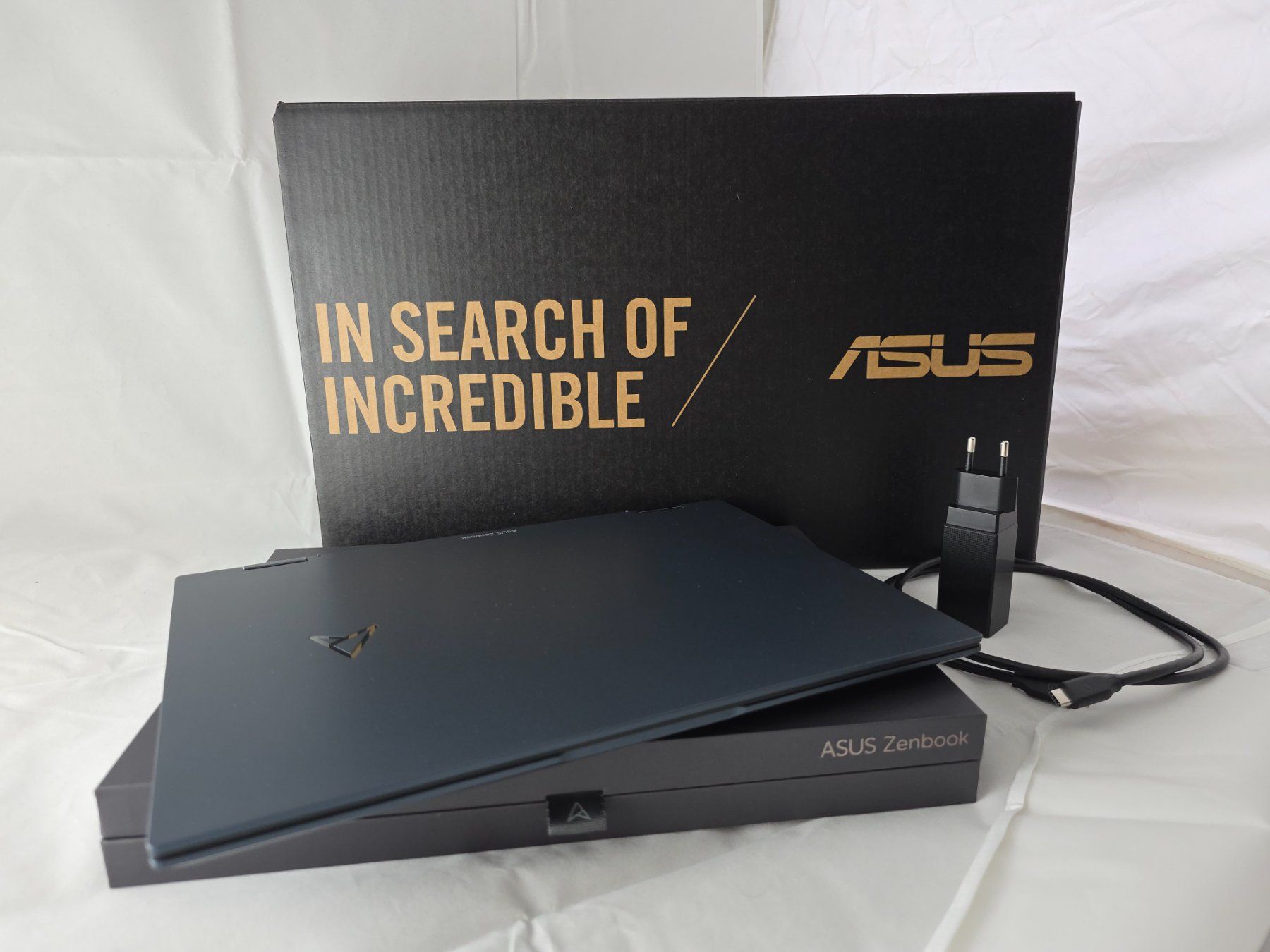 ASUS Zenbook S 13 Flip OLED 13.30, 1000 GB, 16 GB - Image 1