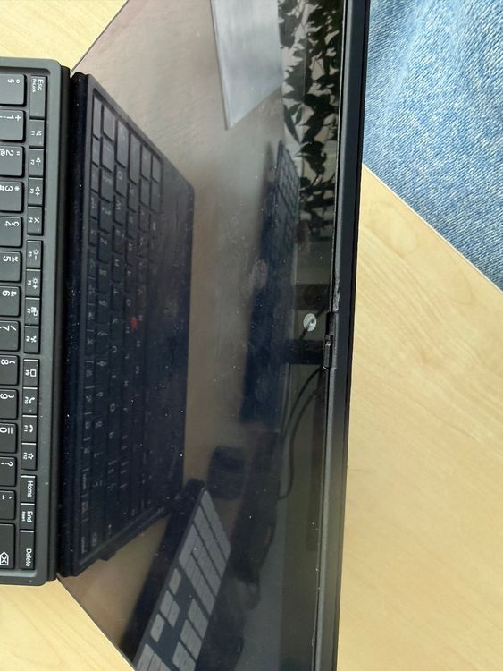 Lenovo ThinkPad X12 Gen 2 Detachable (12'' Intel) - Image 2
