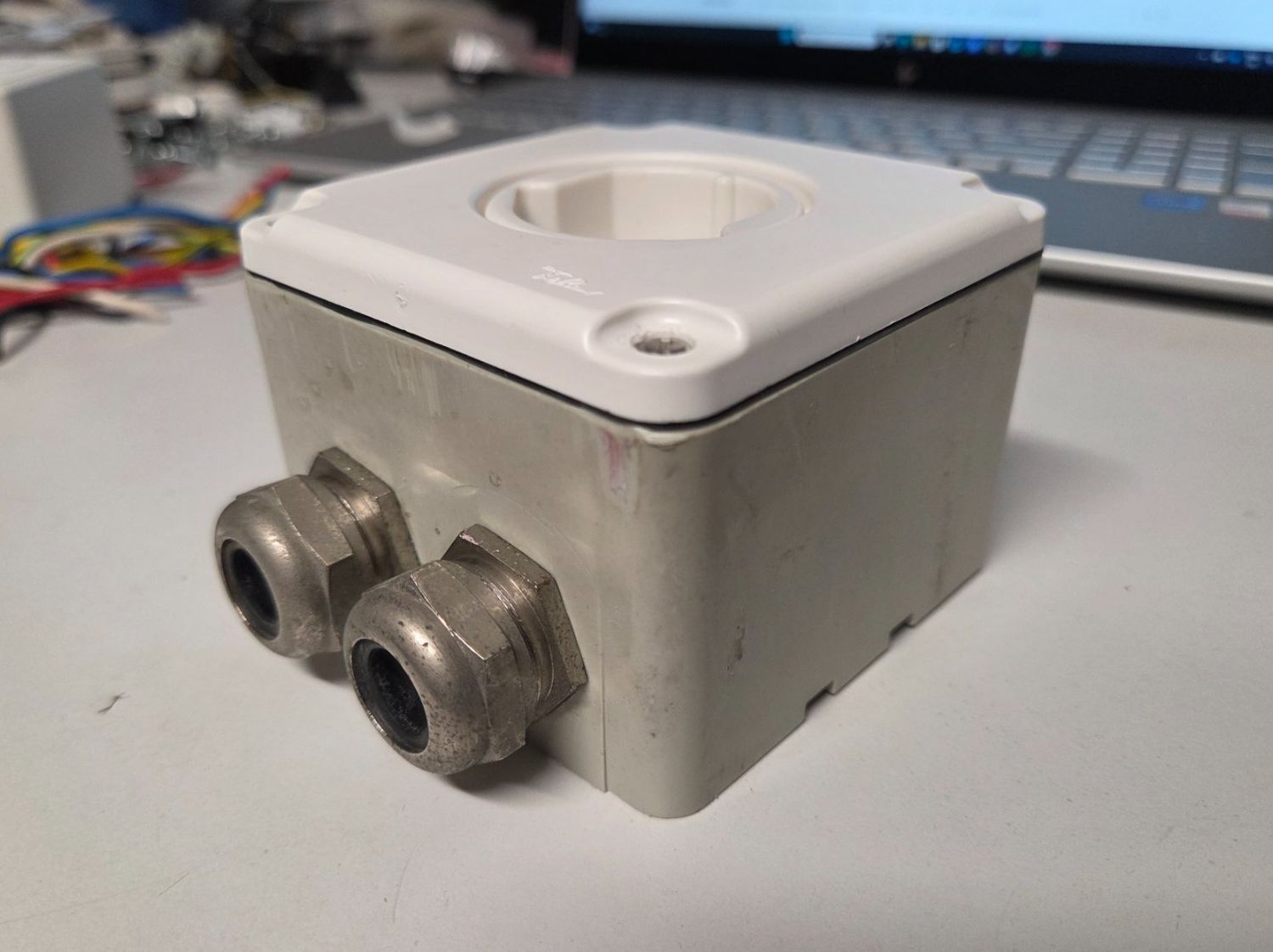 NAPU T15 presa 230/400v 10a Feller Typ15 - Image 3