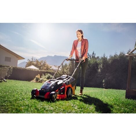 Kit rasaerba a batteria 2x18V 43cm GE-CM 43 Li M con batterie 2x4,0 Ah