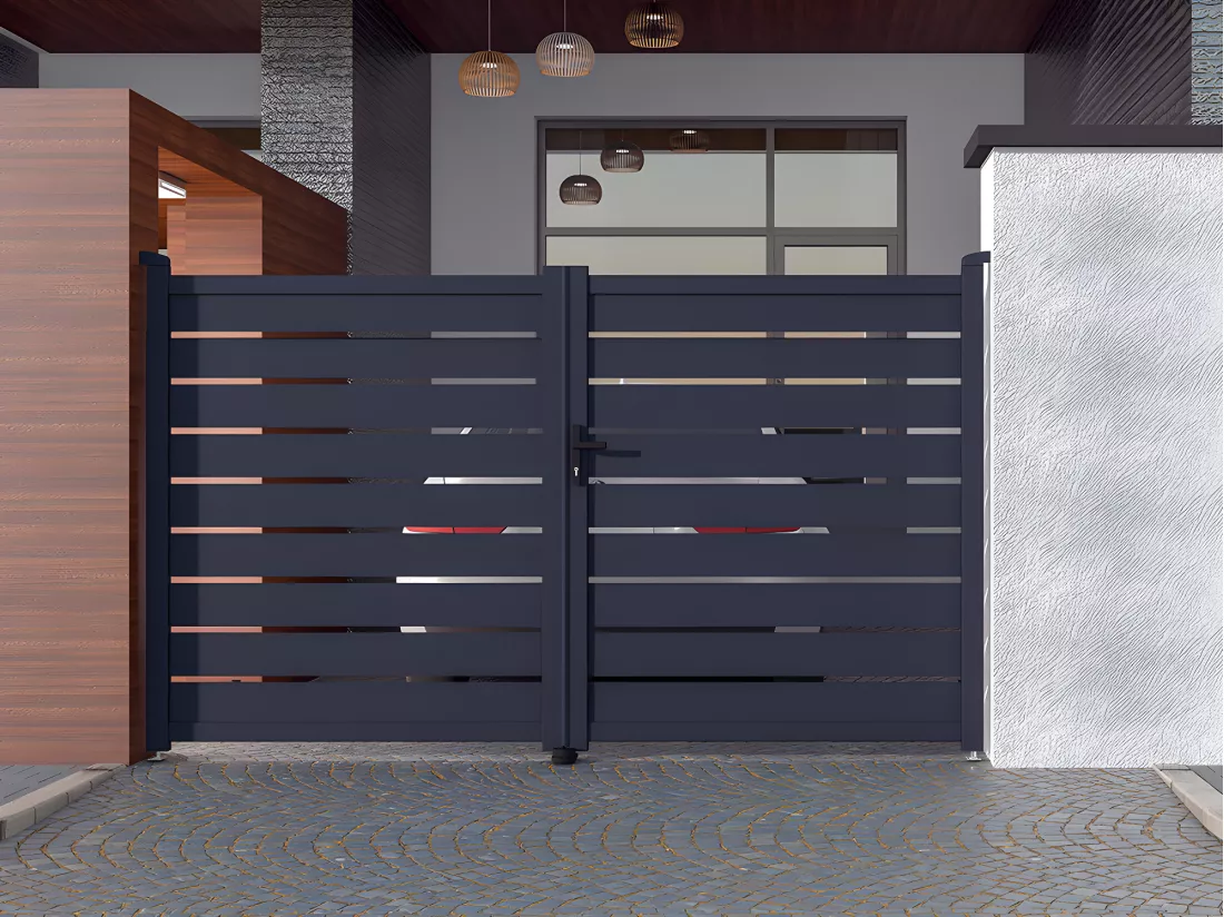 Porta battente traforata L300 x H176 cm in Alluminio Antracite - PRIMO